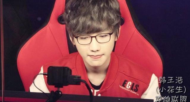 事实还原不可全信！网友控诉蓝衣女非北京记者刘茹 红衣男已被拘留